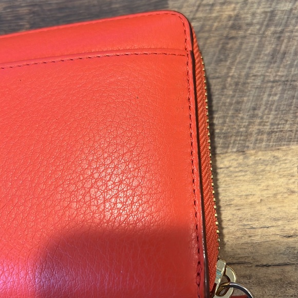 Rarely used Kate Spade Leather Wallet - Picture 8 of 8